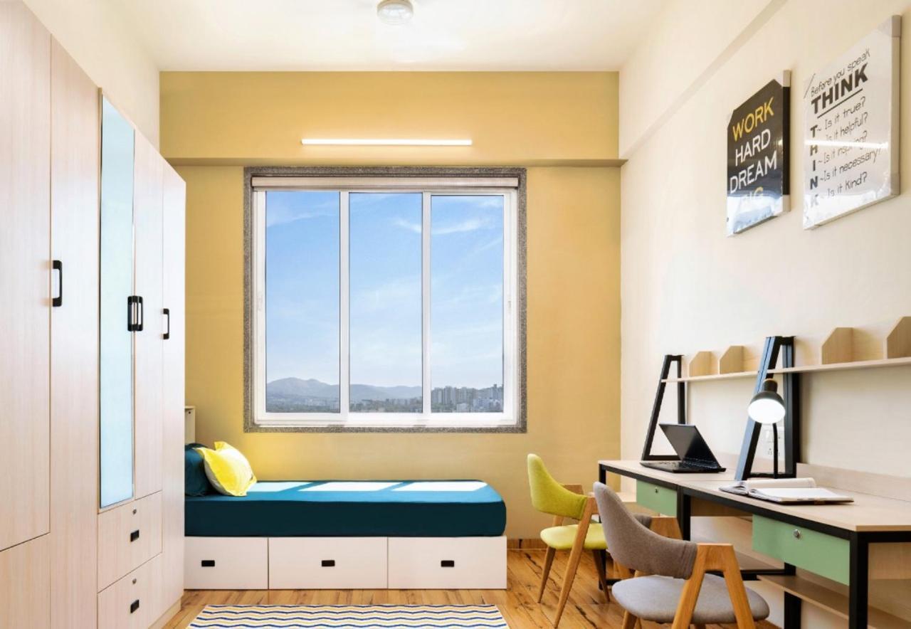 Couch & Cheese Homestel The Most Luxurious Hostel For Working Professionals & Students Pune Exteriör bild