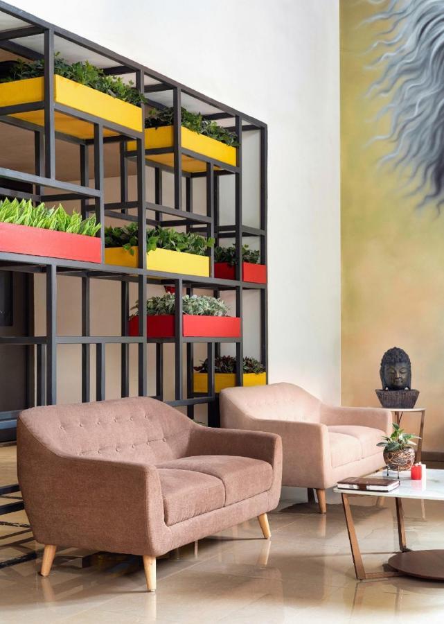 Couch & Cheese Homestel The Most Luxurious Hostel For Working Professionals & Students Pune Exteriör bild